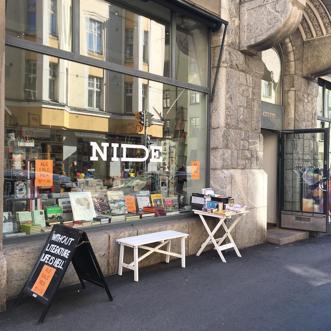 Nide Bookstore